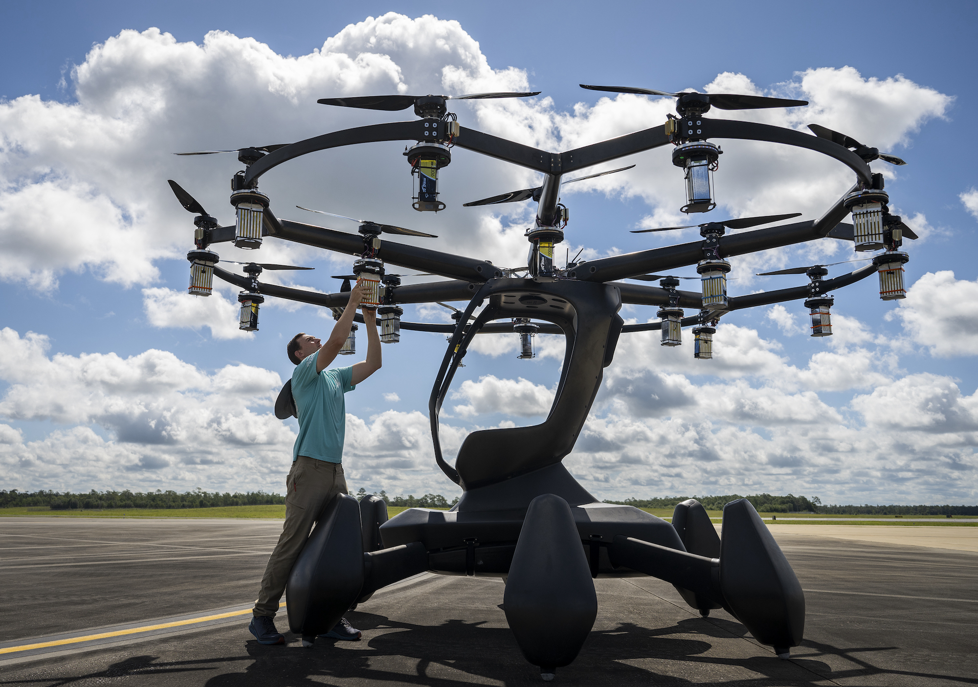 LIFTAircraft's tweet card. The Air Force has flown it twice at a base in Florida. Here's how a small machine like this, and others like it, could be useful to them.