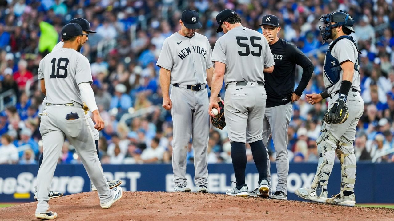 NewsdaySports's tweet card. Carlos Rodon, who struggled with his command throughout, was victimized by errors by Oswald Peraza and Anthony Volpe in the fifth.