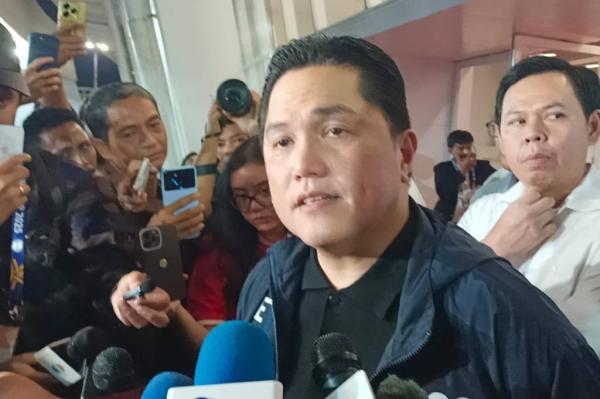 officialinews_'s tweet card. Ketua Umum PSSI, Erick Thohir, akan mengirim surat kepada Federasi Sepak Bola Arab Saudi (SAFF). Untuk apa?