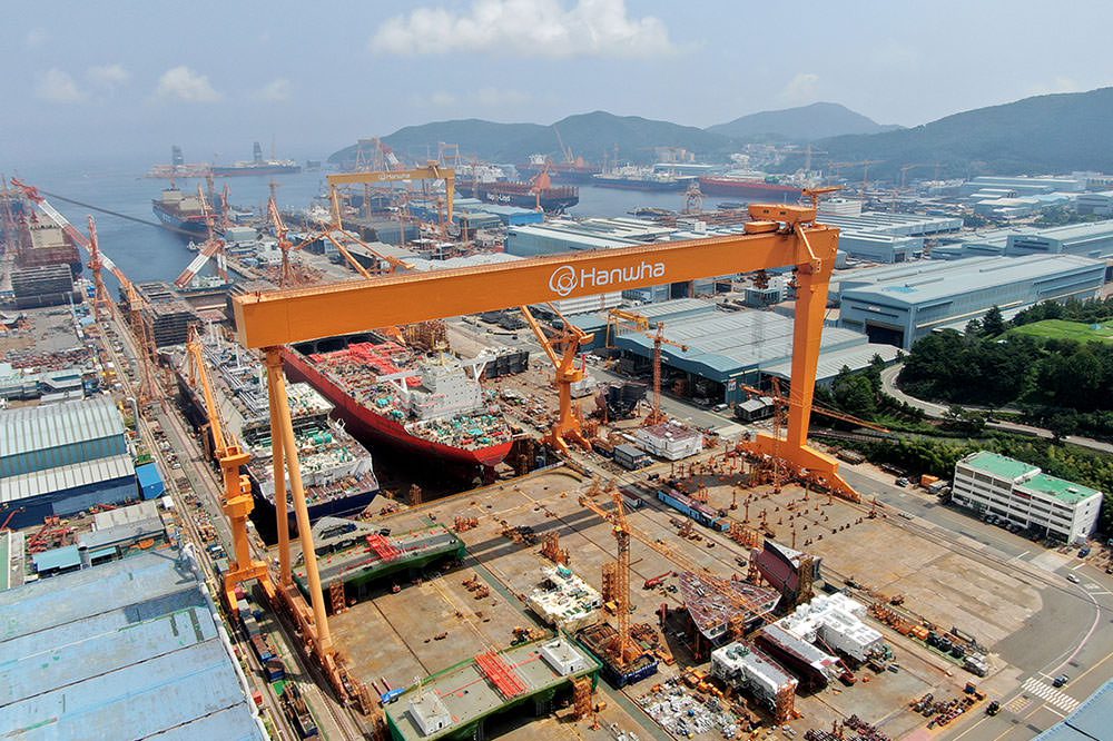 gCaptain's tweet card. Hanwha Shipping, a unit of South Korean conglomerate Hanwha Group, announced today it has ordered a liquefied natural gas (LNG) carrier from Hanwha Philly Shipyard, marking the first U.S.-ordered,...