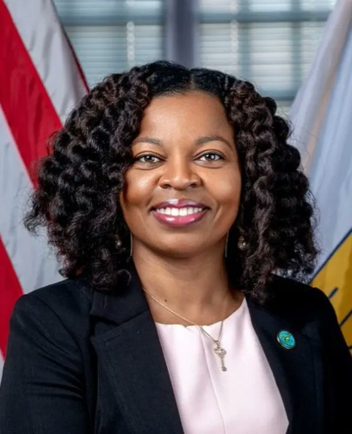 TheDailyMuck's tweet card. Jenifer O’Neal, 53, former U.S. Virgin Islands Office of Management and Budget (VI-OMB) director, and Ray Martinez, 56, former U.S. Virgin Islands Police