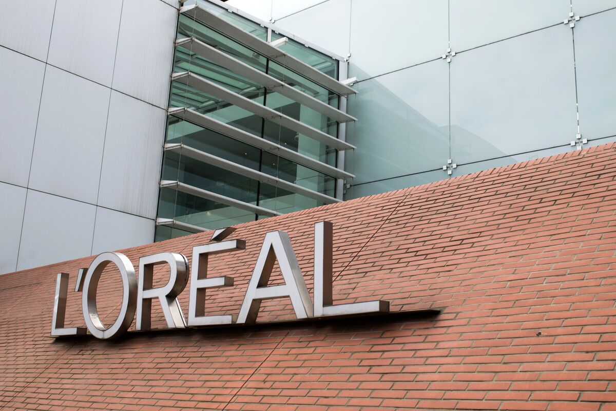 annaedney's tweet card. L’Oreal SA is recalling all lots of its acne treatment Effaclar Duo in the US because of concern that the creams are contaminated with benzene, a known carcinogen.