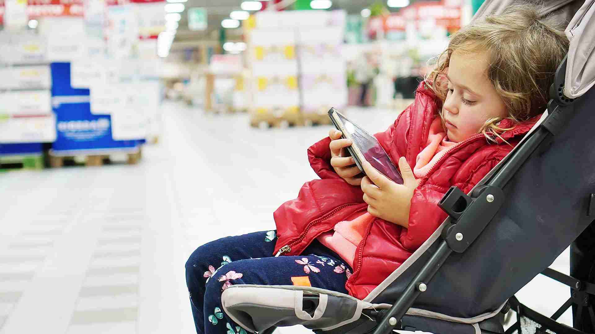 commongood_mag's tweet card. Clare Morell, author of 'The Tech Exit.' has reached a conclusion: Smartphones are antithetical to the pursuit of human flourishing.