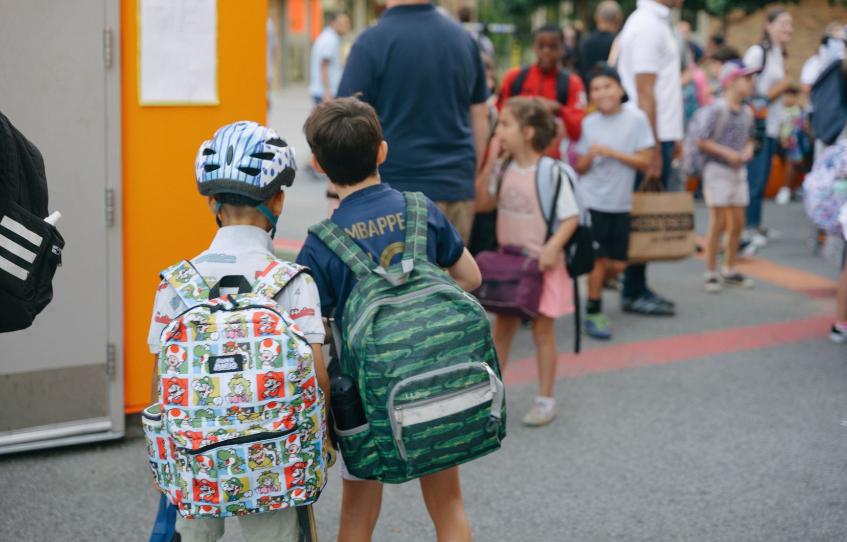 FrancoisLaurie4's tweet card. Une école secondaire de Montréal maintient sa décision de ne pas tenir un camp d’intégration pour ses nouveaux élèves.