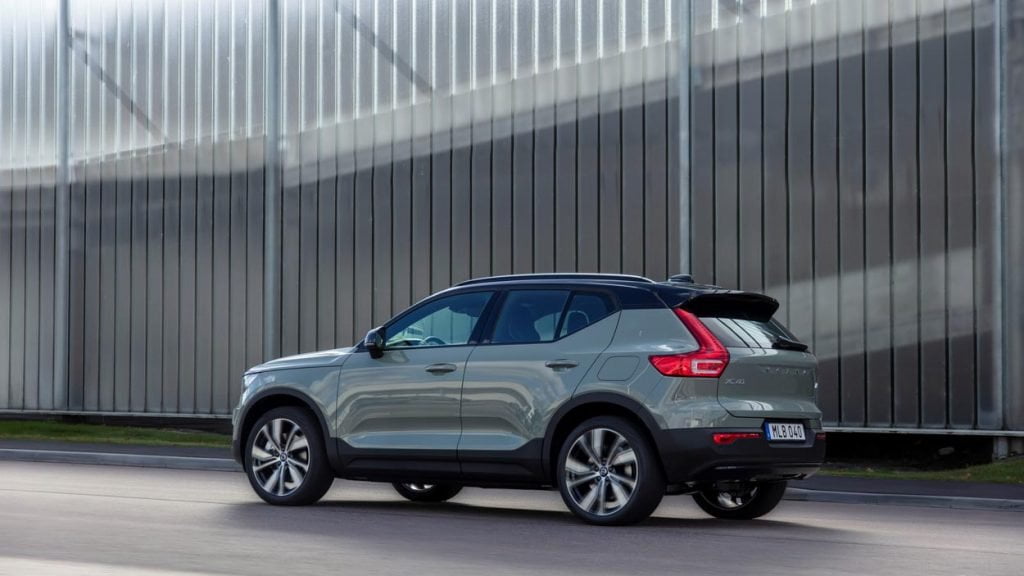 AlltOmElbil's tweet card. Volvo utfärdade nyligen en återkallelse till några av sina bilmodeller efter ett bromsfel. Felet kunde bland annat uppstå på elbilen Volvo XC40 Recharge som inte gick att bromsa efter en viss tid om...