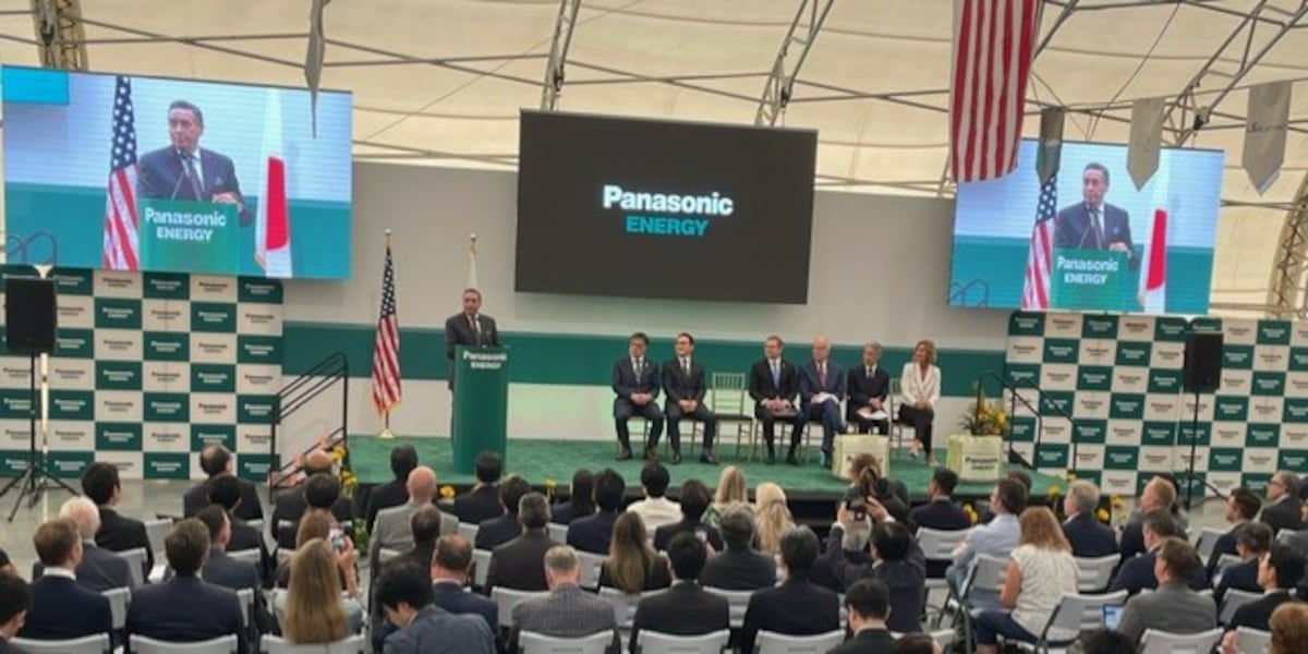 RepDavids's tweet card. The plant is located near De Soto in Johnson County.