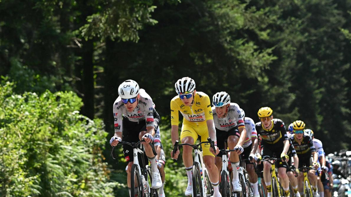 lesoir's tweet card. Le peloton prend la direction des Alpes en ce début de troisième semaine avec un passage sur le mont Ventoux où Wout van Aert a brillé en 2021.