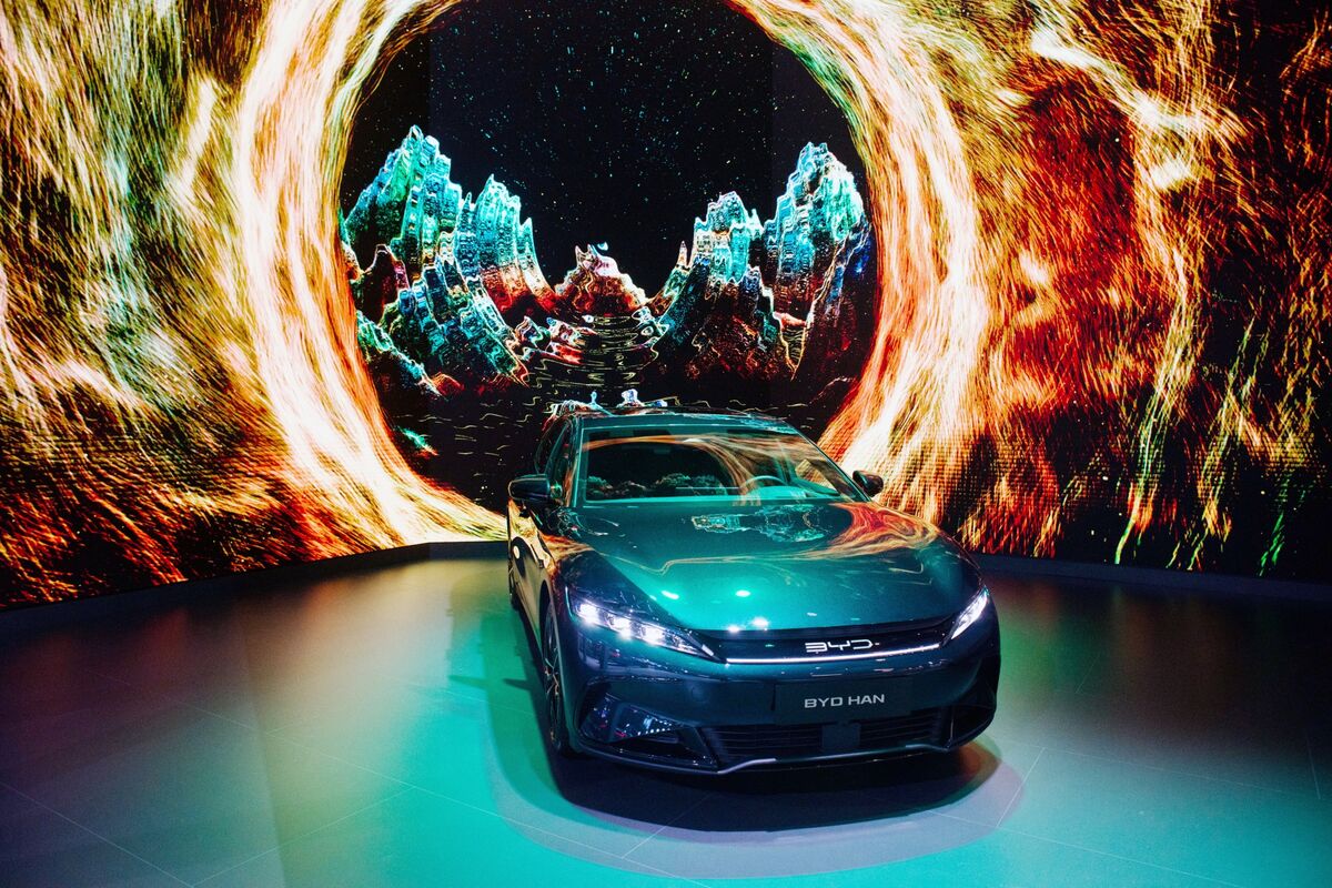 malingha's tweet card. BYD Co. shares jumped to a record after the Chinese automaker unveiled a lineup of electric vehicles that it says can charge almost as fast as it takes to refuel a regular car.