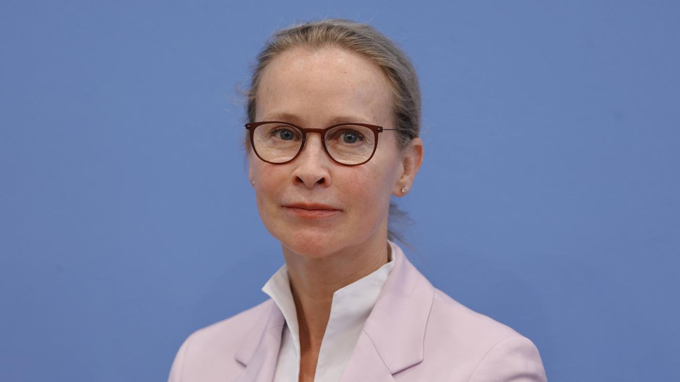 JJacobi_Potsdam's tweet card. Die Vorwürfe der Täuschung gegen Richterkandidatin Brosius-Gersdorf seien aus der Welt, sagt SPD-Parteichef Lars Klingbeil. Das sieht die Anwältin Jeanette Reisig-Emden, Fachfrau für Plagiate, anders.