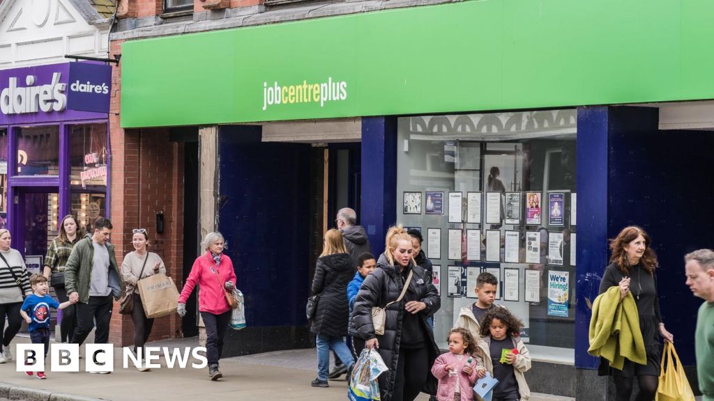 BBCMBuchanan's tweet card. Plans to help those affected by benefits cuts into work are not "properly considered", officials tell the BBC.