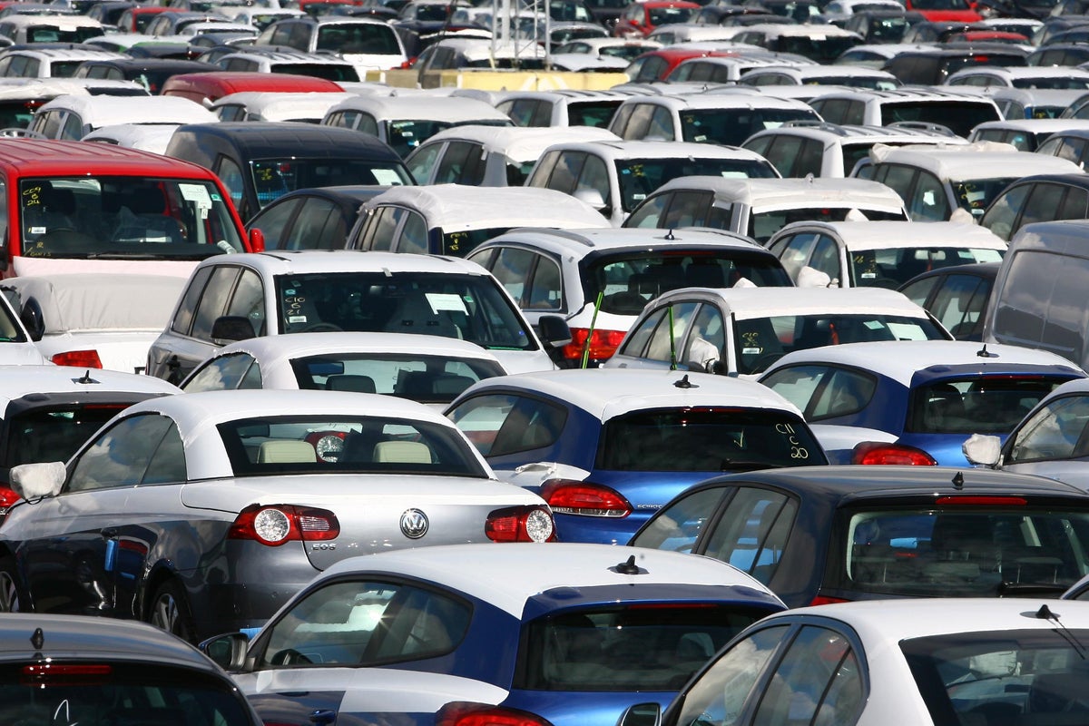 theInfraPM's tweet card. As new research shows evidence that good public transport links are the key to feeling more connected, non-driver Helen Coffey advocates for getting out of our insular metal boxes and into the world