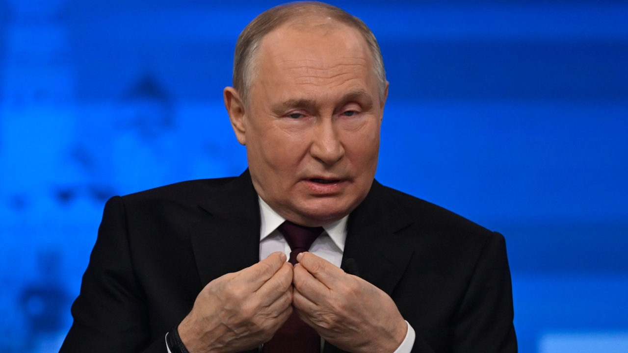 MIT_CIS's tweet card. Despite fiery rhetoric, Russia has offered Iran no real support after US strikes, revealing Moscow’s weakened position, competing interests, and reluctance to jeopardize ties with Israel, the Gulf,...