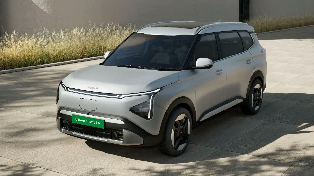 autox's tweet card. The newly-launched Kia Carens Clavis EV can be reserved with a token amount of Rs 25,000 through authorised dealerships and on the website.