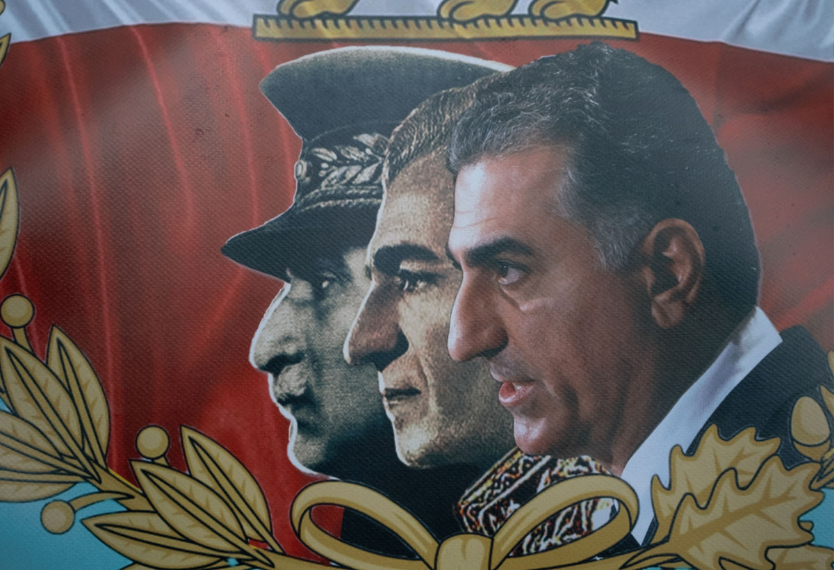 dblock94's tweet card. Reza Pahlavi has a famous name but whether he has enough support inside the country to rise to power is unclear.