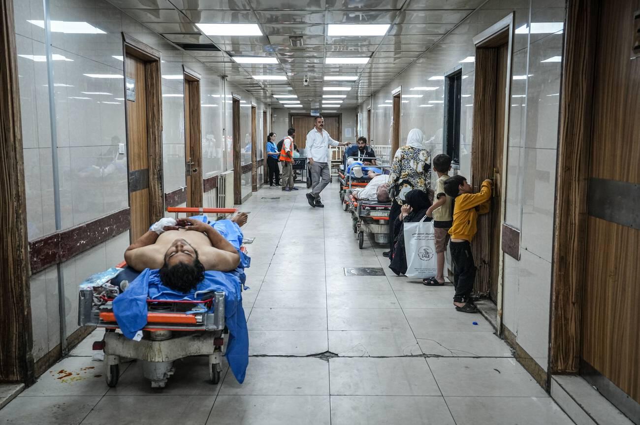 EuroMedHRAr's tweet card. النظام الصحي في سوريا يواجه خطر الانهيار الكامل، في ظل واقع متدهور يشمل بنية تحتية طبية مدمّرة