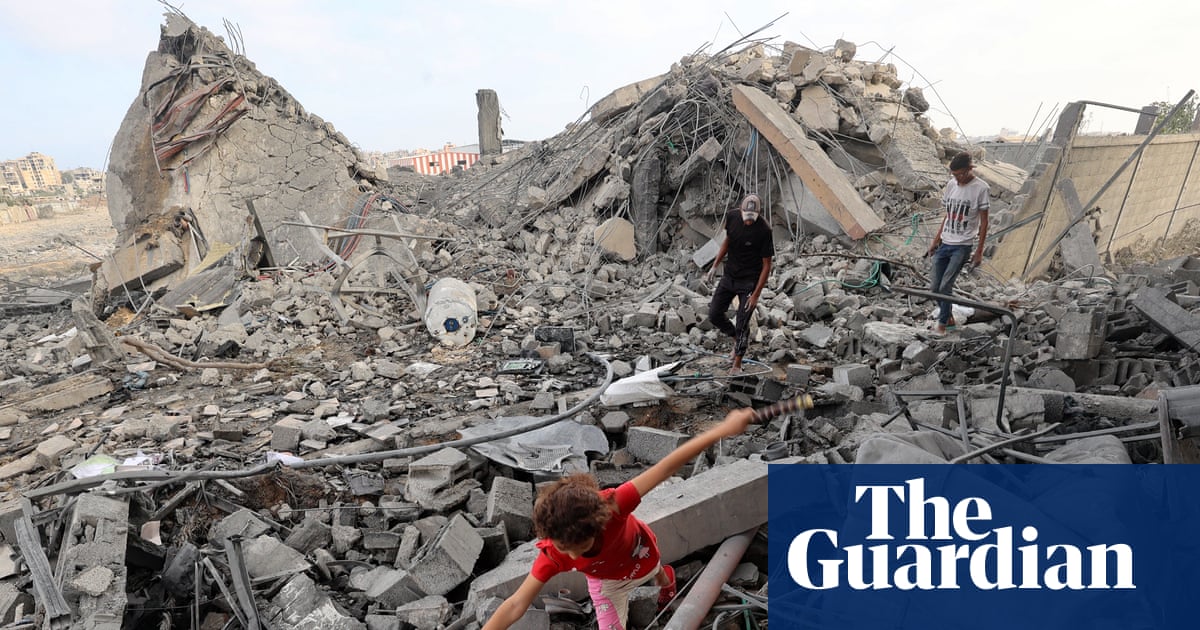 ClimateBen's tweet card. Processing debris from Israel's destruction of homes, schools and hospitals could take four decades