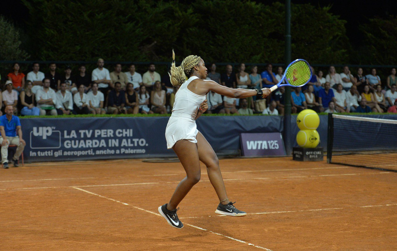 Ubitennis's tweet card. Tennis - Italiani, WTA | Giornata da non perdere al Country Time Club di Palermo. Scendono in campo le big e tutto il parterre di azzurre, pronte ad aizzare il pubblico sugli gli