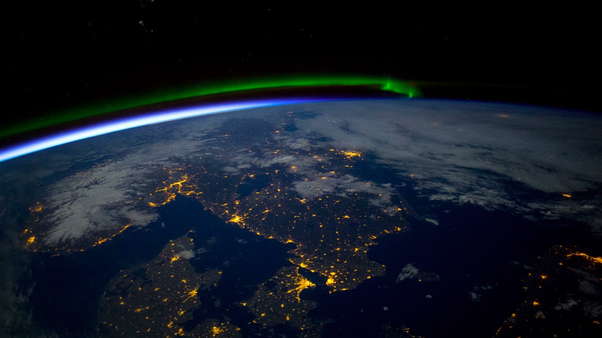 TheWatchers_'s tweet card. Earth is predicted to spin about 1.34 milliseconds faster than usual on July 22, 2025, making it one of the shortest days on record. If the latest data holds up, July 22 is likely to be the second…