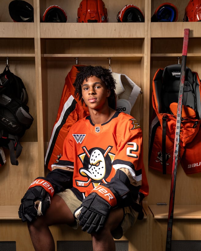 Cskeete's tweet card. En 2022, Anthony Allain-Samaké quittait son équipe, le programme sport-études ainsi que la structure de Hockey Outaouais après avoir été victime de racisme de la part de ses propres coéquipiers.