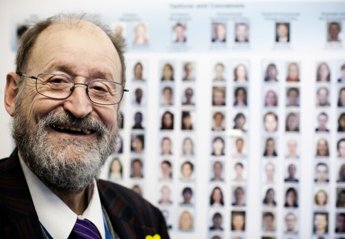 IC_CEP's tweet card. PROF BELL (1943 - 2025) - Tribute to Emeritus Professor Nigel Bell (John ‘Nigel’ Berridge Bell).