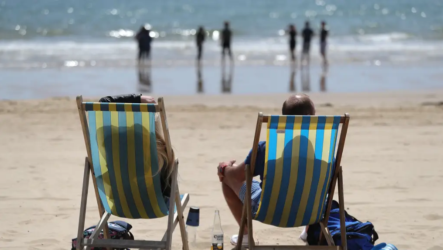 NatashaRNLI's tweet card. The Royal National Lifeboat Institution has issued a warning to members of the public ahead of a heatwave this weekend.
