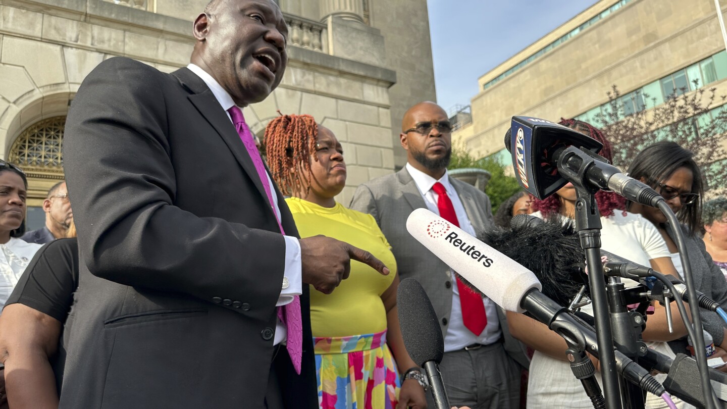 OfficialMLK3's tweet card. A federal judge has sentenced an ex-Kentucky police officer to nearly three years in prison for using excessive force during the 2020 deadly Breonna Taylor raid, declining a U.S.