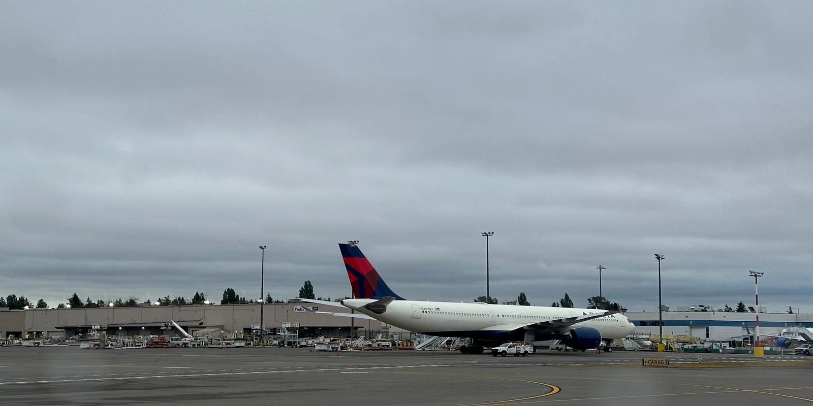 BizTalkTodayTV's tweet card. A Delta Air Lines pilot was apparently arrested by federal agents following a flight, according to multiple reports.