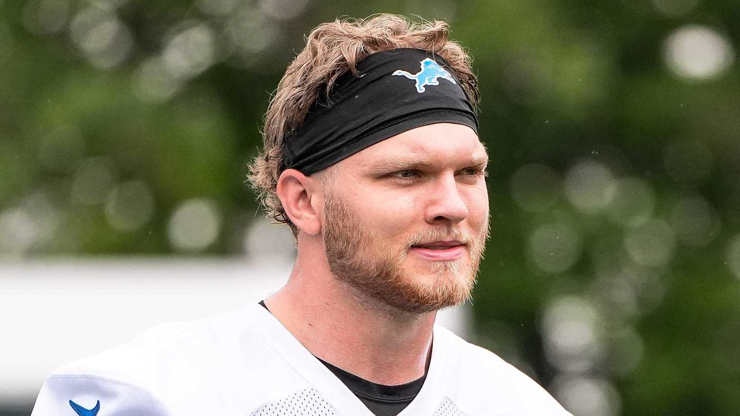 DetroitPodcast's tweet card. Lions need Hutchinson, Marcus Davenport to stay healthy in 2025.