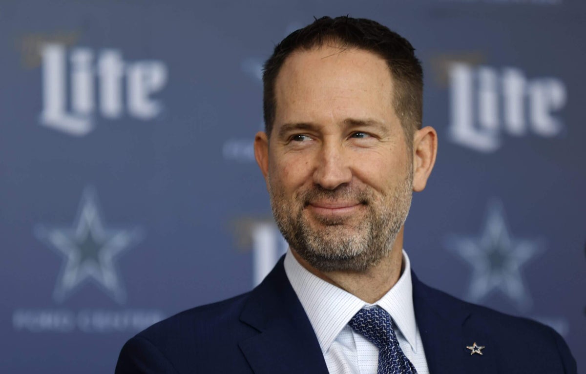 MikeSilver's tweet card. Schottenheimer, who twice turned down head-coaching opportunities, finally landed a job after going 12 hiring cycles without an interview.