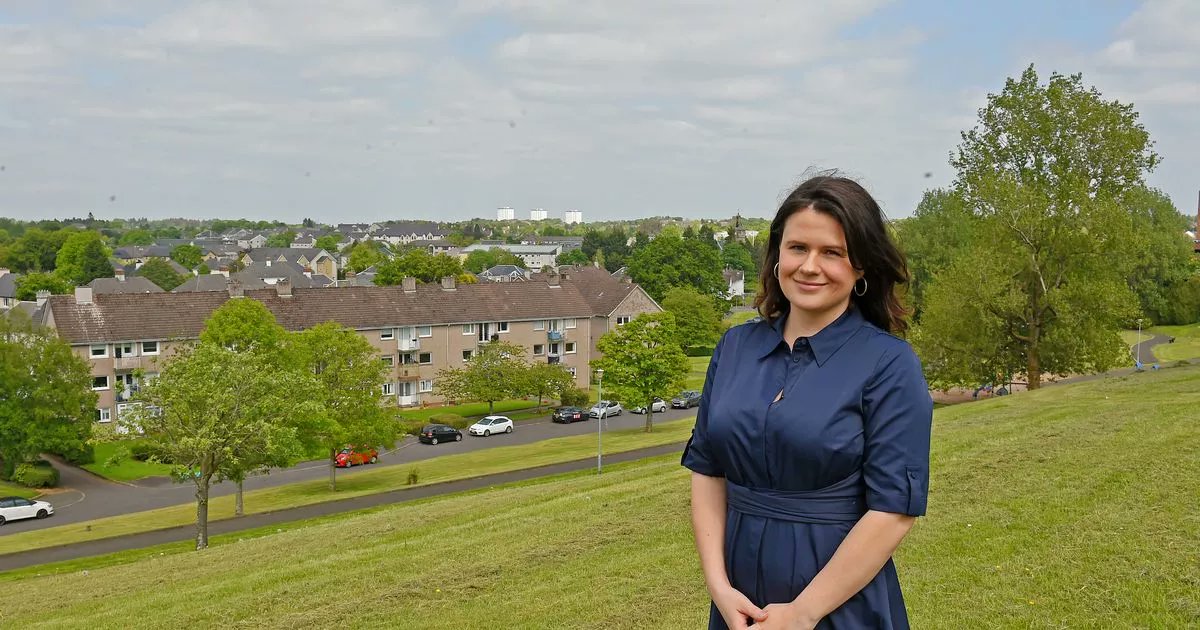 EKilbrideNews's tweet card. Collette Stevenson MSP has said Labour must now apologise to the disabled but Joani Reid MP insists Labour is turning the economy around.