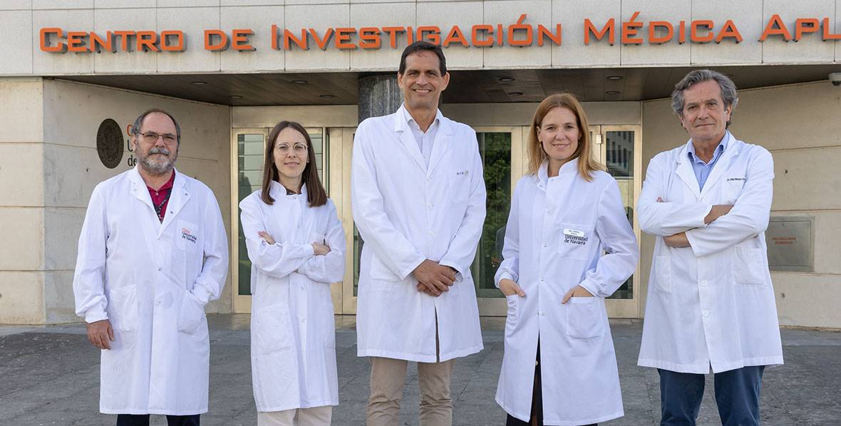 CIMA_unav's tweet card. Investigadores del Cima Universidad de Navarra descubren que la administración de reguladores epigenéticos e inductores de muerte celular mejora la eficacia de la inmunoterapia y prolonga la superv...