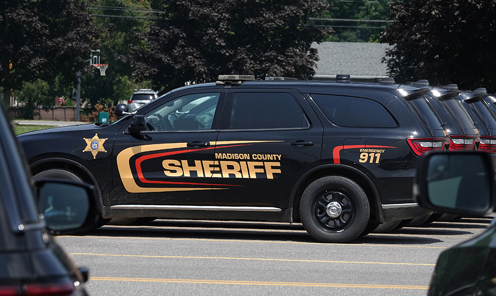 Central_Current's tweet card. The chairman of the Madison County Board of Supervisors said the county attorney backed the sheriff's authority to agree to work with ICE.