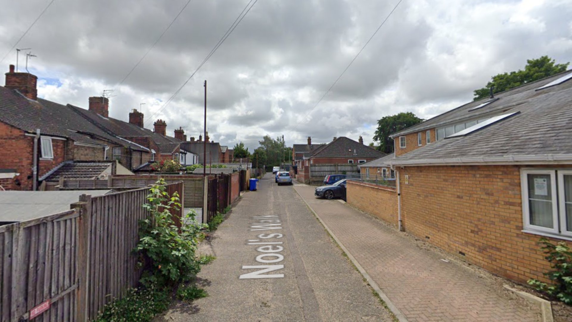EADT24's tweet card. A man who was detained on suspicion of arson following a fire at a sheltered housing complex in Noel's Walk, Beccles, has been released on bail.