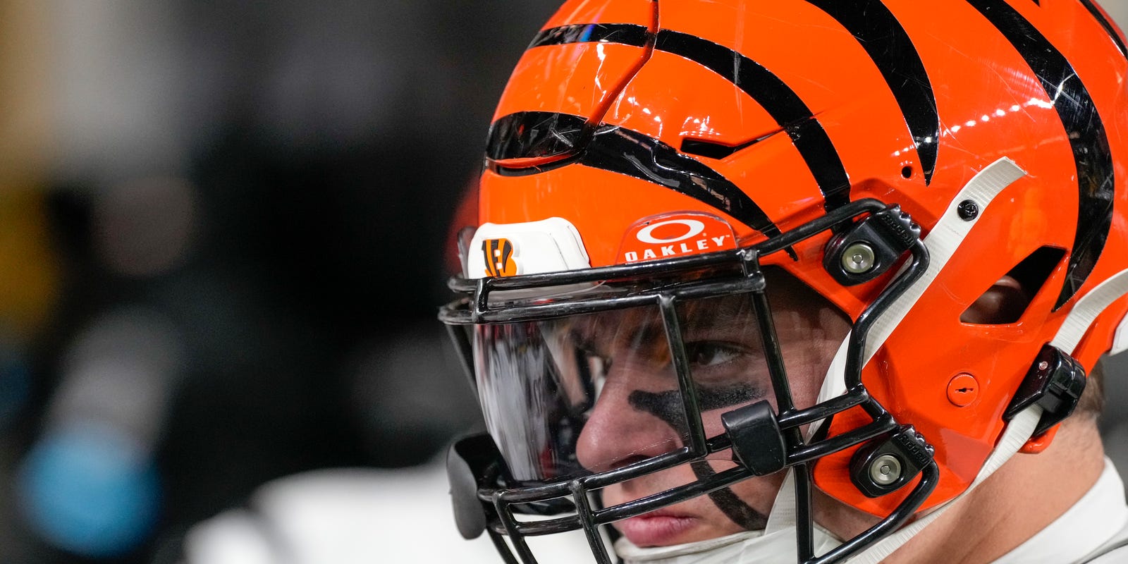 KelseyLConway's tweet card. Trey Hendrickson won't report to NFL training camp with the Cincinnati Bengals with ongoing contract dispute.