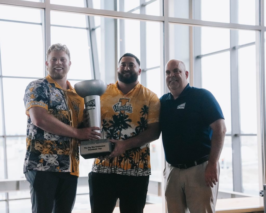 LCValleyNews's tweet card. The 2024-25 Idaho Vandals athletic department made history on Sunday, as it was announced that the Vandals were the winners of the 2024-25 Big Sky Conference Presidents’ Cup. This is the first time...