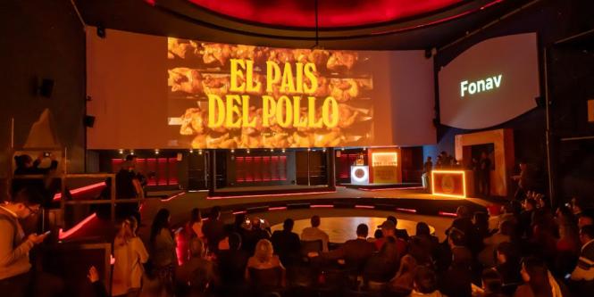 Portafolioco's tweet card. Más de 240 restaurantes se sumarán a este desafío con sus mejores versiones de la pollo burger. | Sociales | Portafolio.co