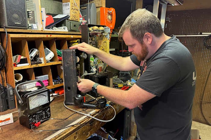 KPRC2's tweet card. An electrical engineer in rural Vermont is reviving old pay phones to give people a free option for making calls in areas where cell service is unreliable or nonexistent.