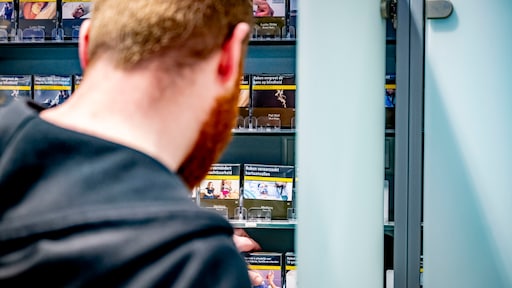 RTLZ's tweet card. Vier grote sigarettenfabrikanten hebben in 2020 terecht een boete van in totaal ruim 80 miljoen euro gekregen van de Autoriteit Consument & Markt (ACM). De bedrijven wisselden tussen 2008 en 2011...