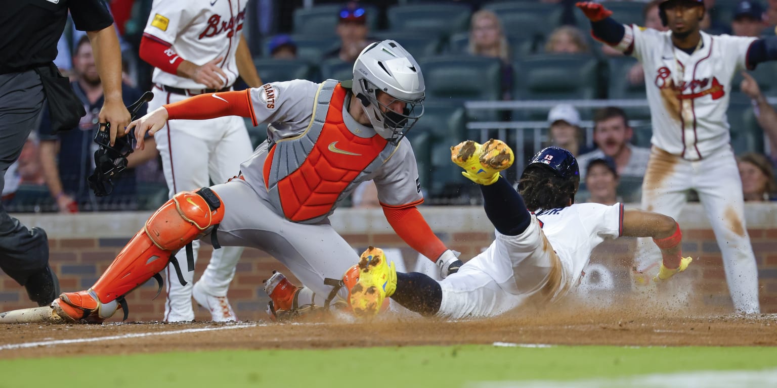 mlbbowman's tweet card. ATLANTA -- Giants center fielder Jung Hoo Lee didn’t think Ronald Acuña Jr. was going to try to score from first base and Braves third-base coach Fredi Gonzalez advised against completing the risky...