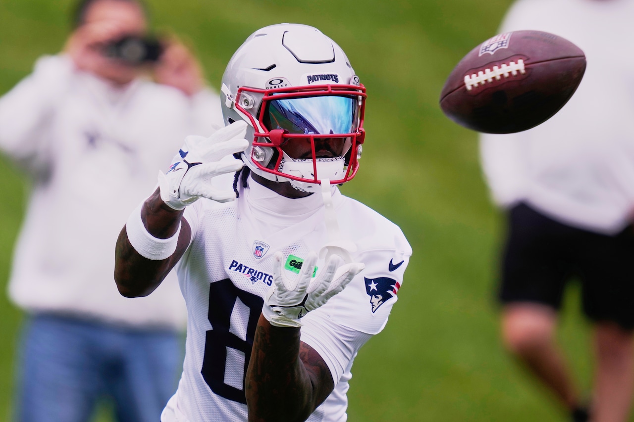 masslivesports's tweet card. The news on Stefon Diggs keeps getting better as Mike Vrabel shares further details.
