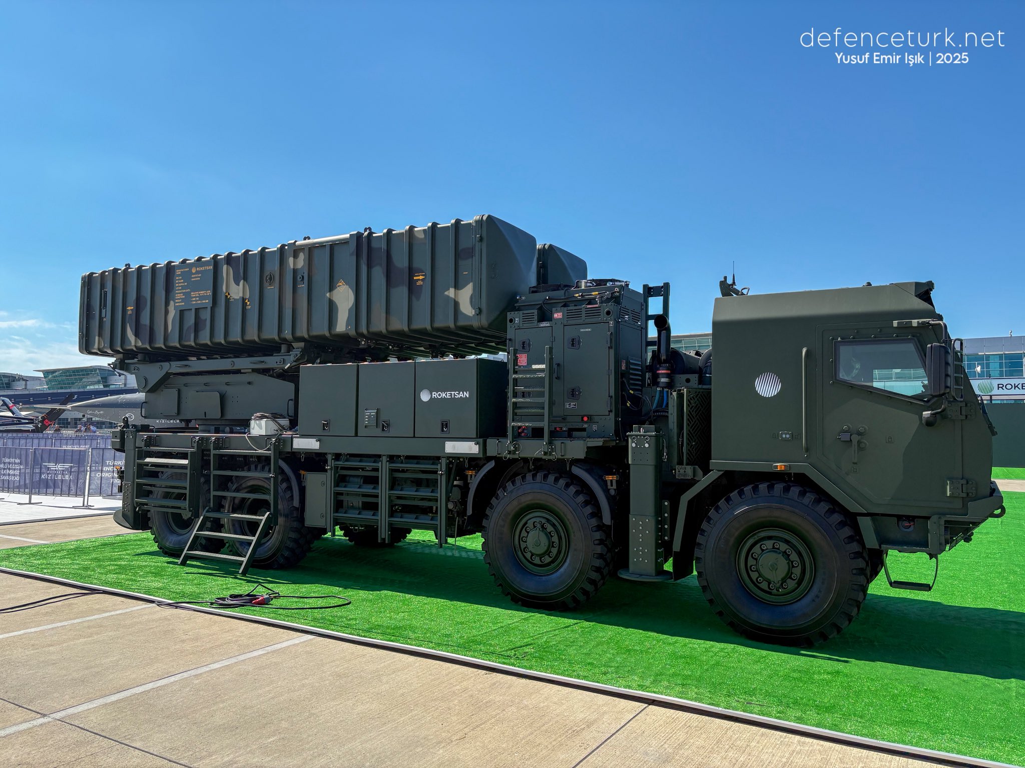 Defence_blog's tweet card. Türkiye’s KHAN ballistic missile system, which is slated for export to Indonesia, has been showcased at the IDEF 2025 international defense exhibition in Istanbul. The appearance highlights Türkiye’s...