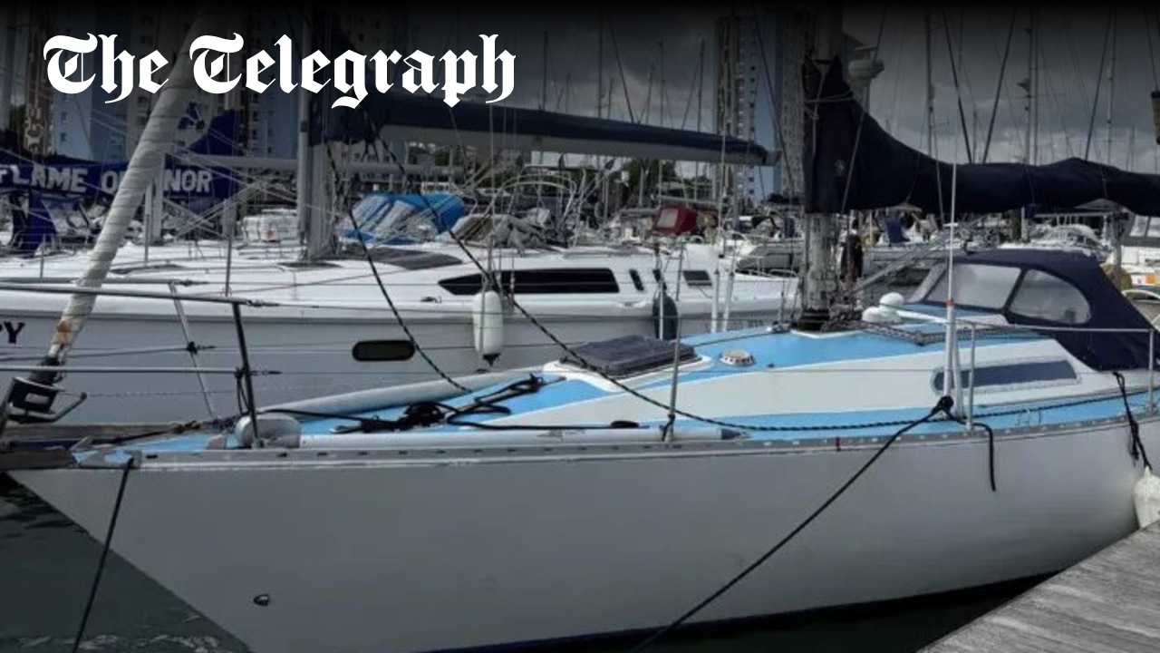 charleshymas's tweet card. Four Albanians and a Vietnamese national were on boat intercepted by Border Force