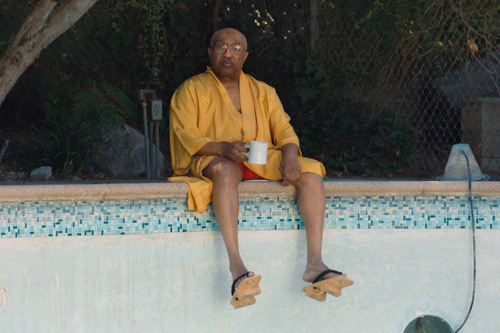 OOR's tweet card. Songschrijver, producer en soulzanger Swamp Dogg was te wispelturig voor hitsucces. Achter dat ironische pseudoniem schuilt een bescheiden man met een groot hart, toont de documentaire Swamp Dogg...