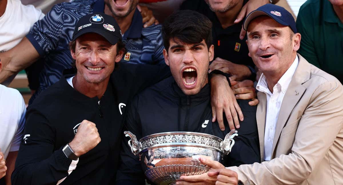 paraplas5's tweet card. Albert Molina, agente de Carlos Alcaraz, contó cómo el valenciano comenzó a trabajar con el campeón de Roland Garros.