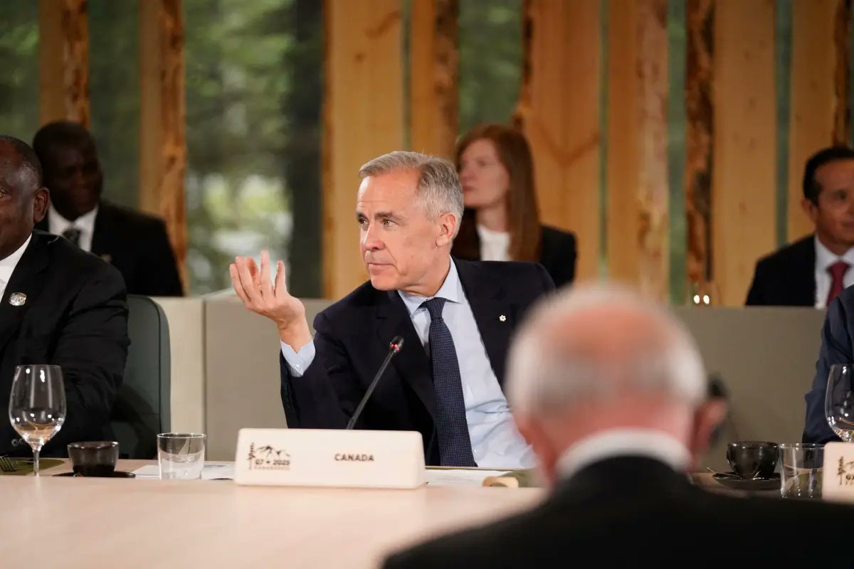 RejeanBergeron5's tweet card. Intérêts personnels: le double jeu de Mark Carney au sommet de l’État