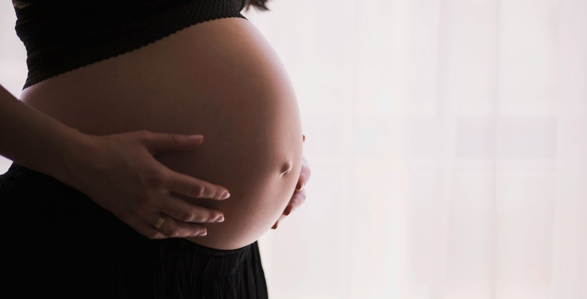 PHLJournoCollab's tweet card. Philly Joy Bank gives pregnant women and new mothers $1,000 per month for 18 months. How it's faring and what it could mean for the future