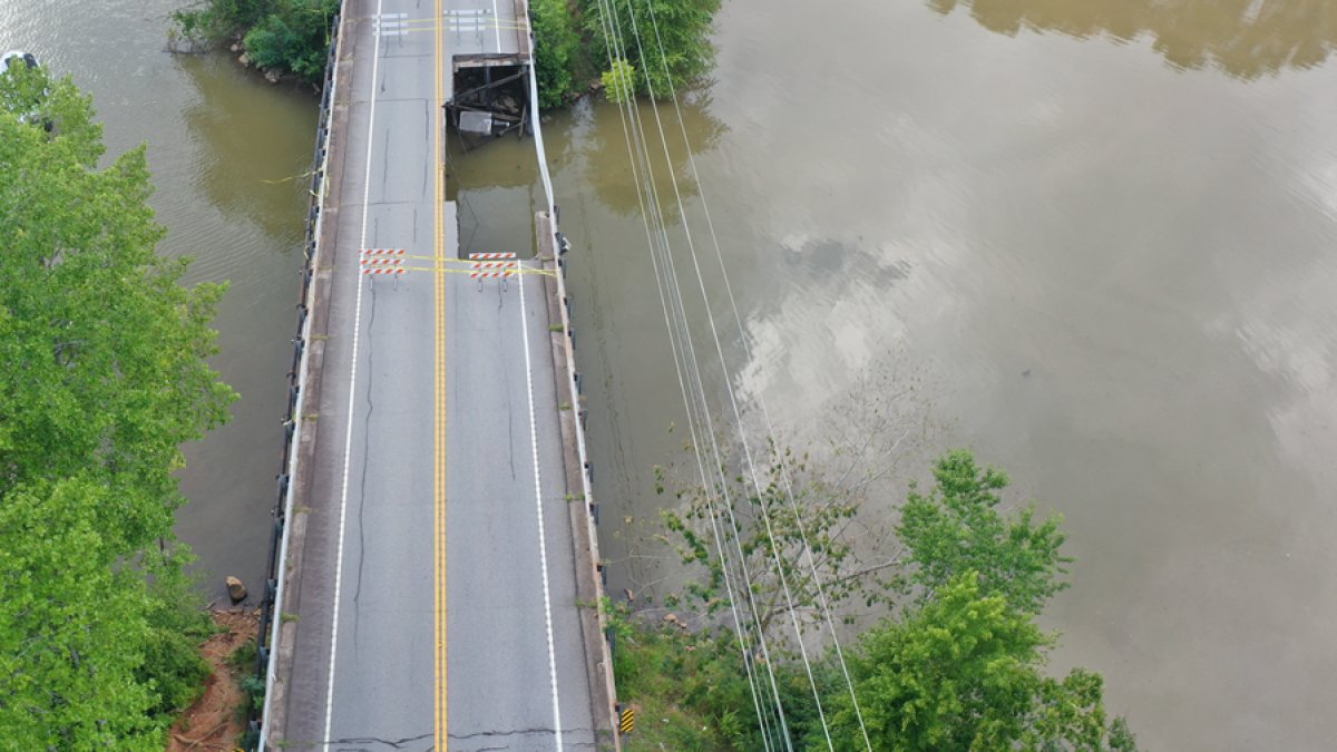 MaayanSchechter's tweet card. South Carolina's transportation department said a portion of a bridge in Pickens County collapsed on July 21, 2025. The construction could take months, the department said.