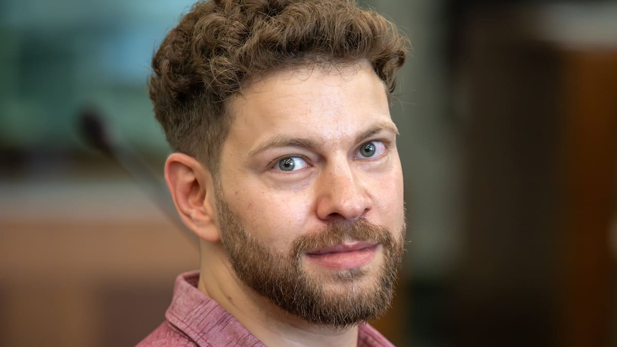 Freddy2805's tweet card. Der jüdische Student Lahav Shapira wirft der Freien Universität Berlin vor, zu wenig gegen antisemitische Umtriebe zu tun. Vor dem Verwaltungsgericht berichtet er von „Hetzjagden“ auf dem Campus....