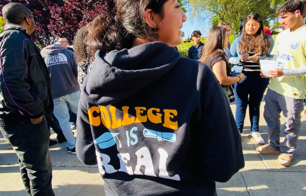 College_Promise's tweet card. By Kathy Chouteau The Richmond Promise marked its 10th Annual Scholar Celebration this week at the Richmond Art Center, honoring 450 local students as they prepare to enter college and […]