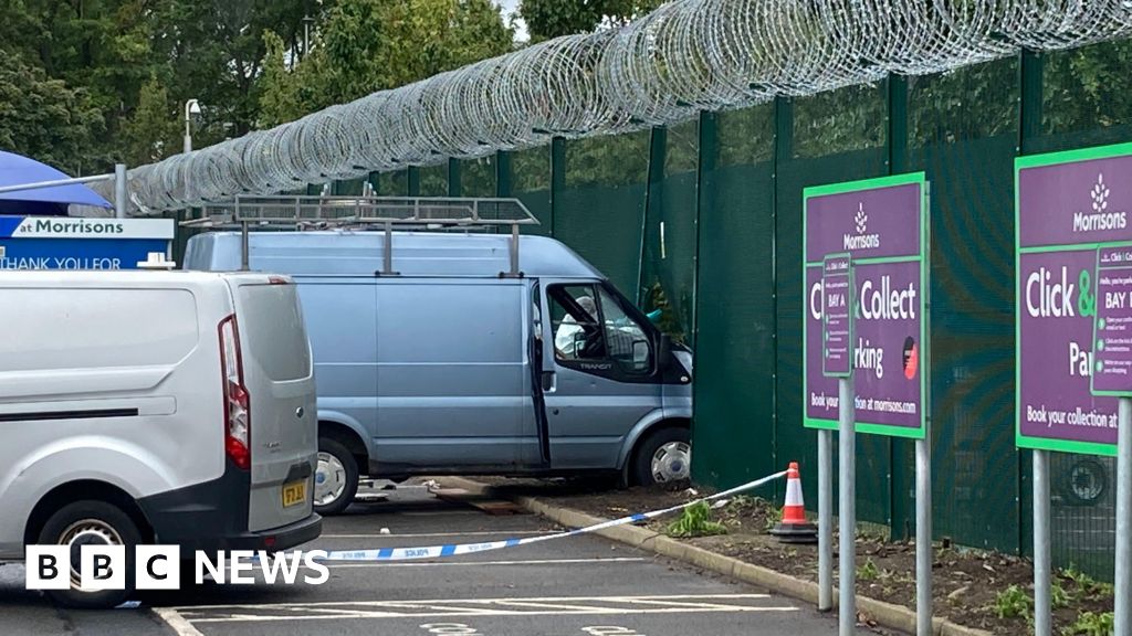 GripenNews's tweet card. An activist group said it had targeted the Leonardo UK facility in a protest over weapons systems.